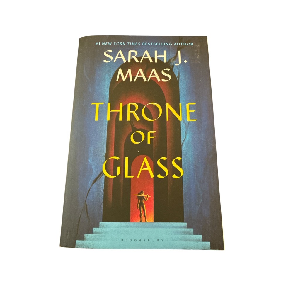 Throne of Glass Sarah J Maas Paperback Bloomsbury YA Fantasy Novel Book 1